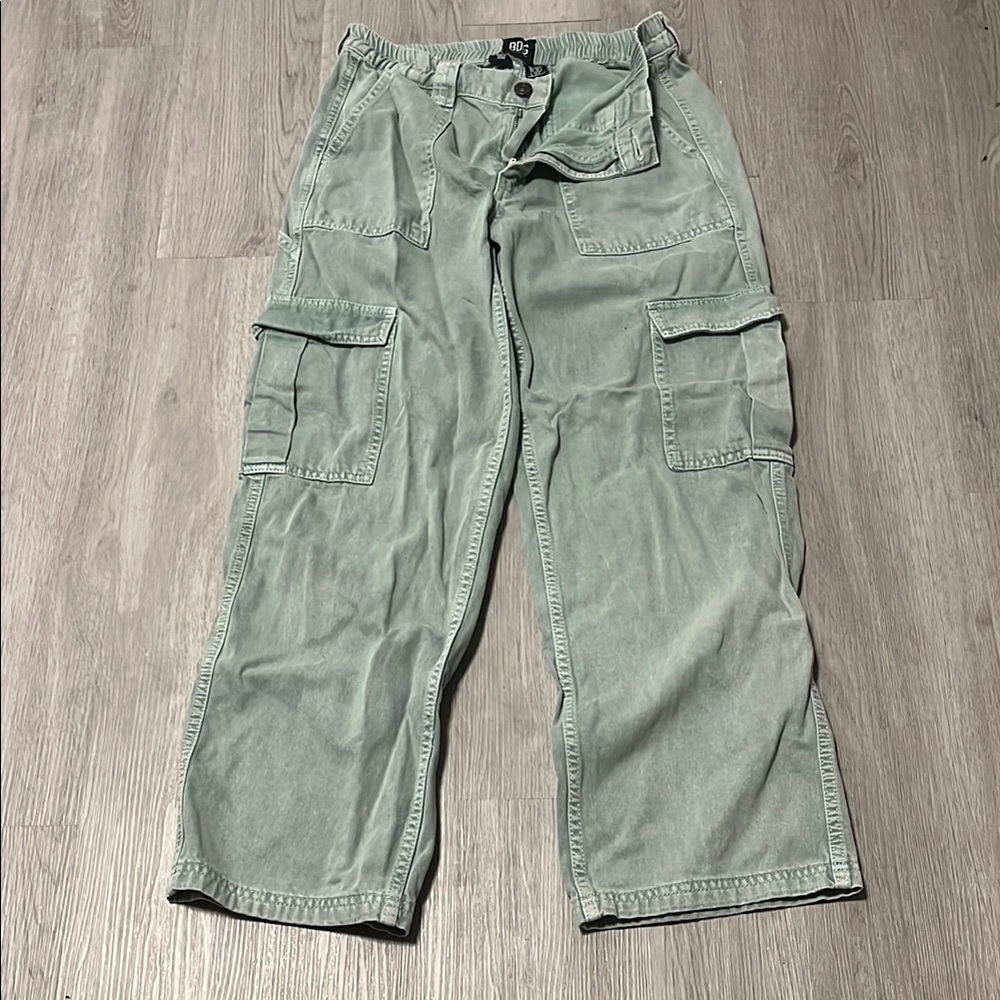 Women’s Green Cargo Pants